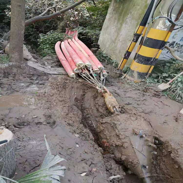 潜江电力管道拖拉管